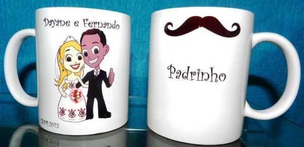 Caneca Branca em Porcelana